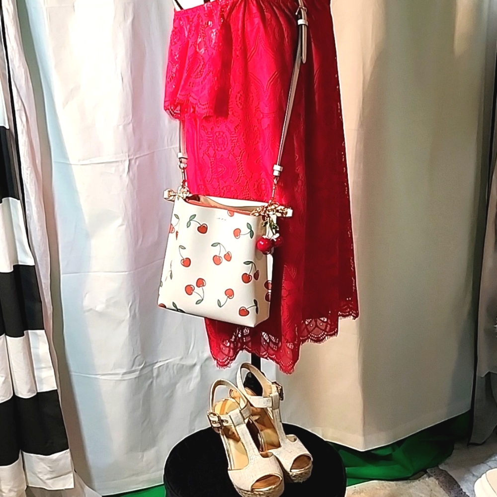 no Comment, red Dress - Picture 6 of 6